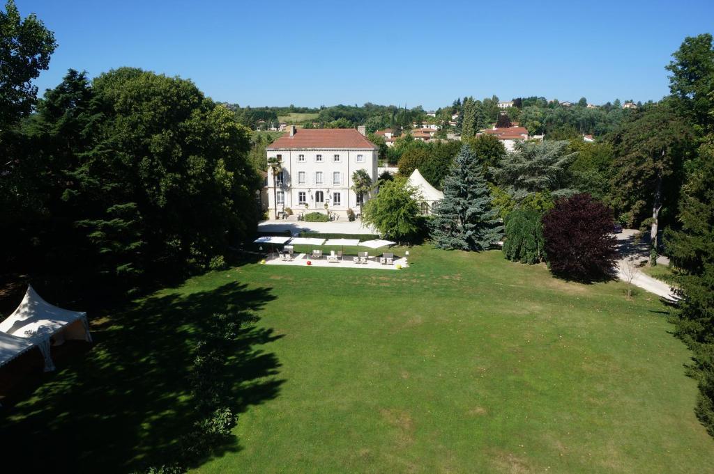 Domaine De Clairefontaine - Teritoria Hotel Chonas-lʼAmballan Exterior foto